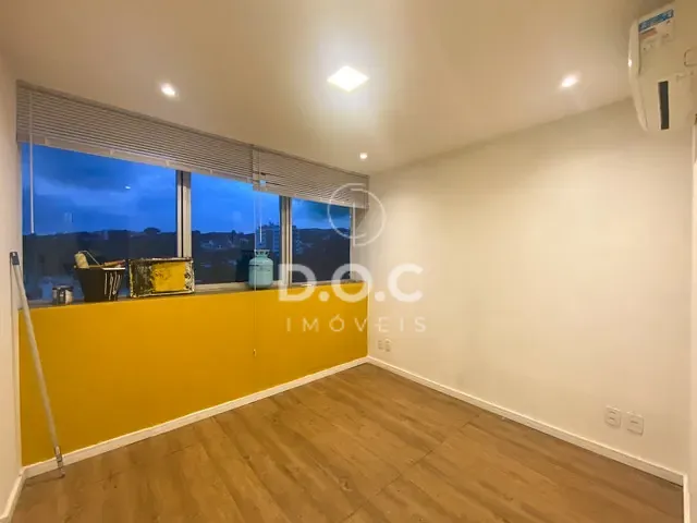 Sala para alugar, no bairro Pechincha em Rio de Janeiro