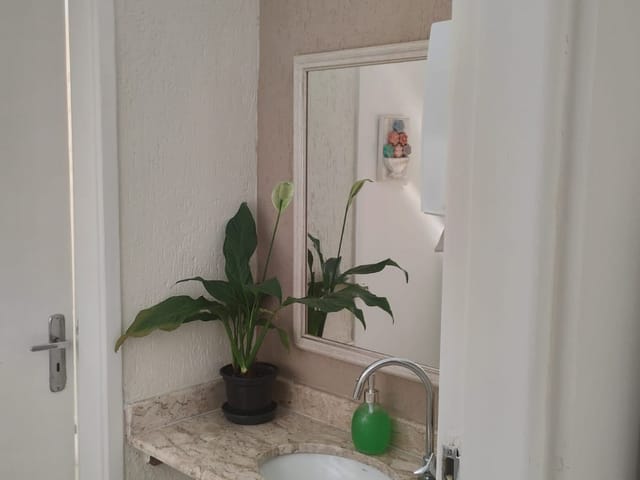 Sala com 32m², à venda ou para alugar, no bairro Centro em Pindamonhangaba