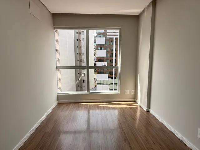 Sala para alugar, no bairro Centro em Florianópolis