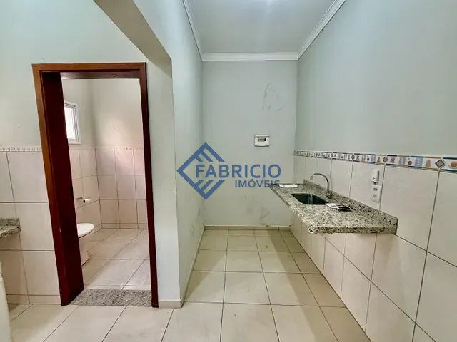 Sala com 140m², para alugar, no bairro Nova Vinhedo em Vinhedo