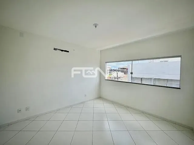 Sala para alugar, no bairro Centro em Camaçari