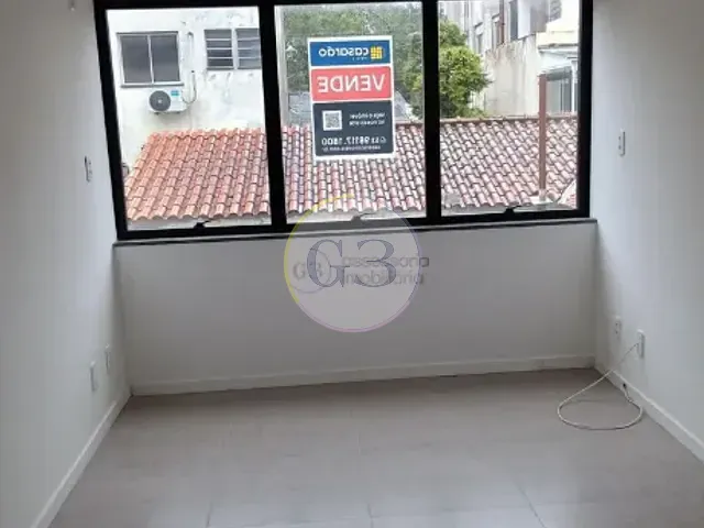 Sala à venda, no bairro Centro em Pelotas