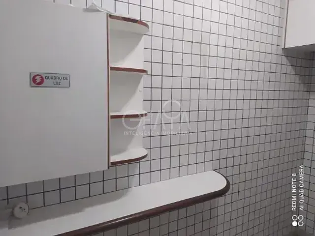 Sala à venda ou para alugar, no bairro República em São Paulo