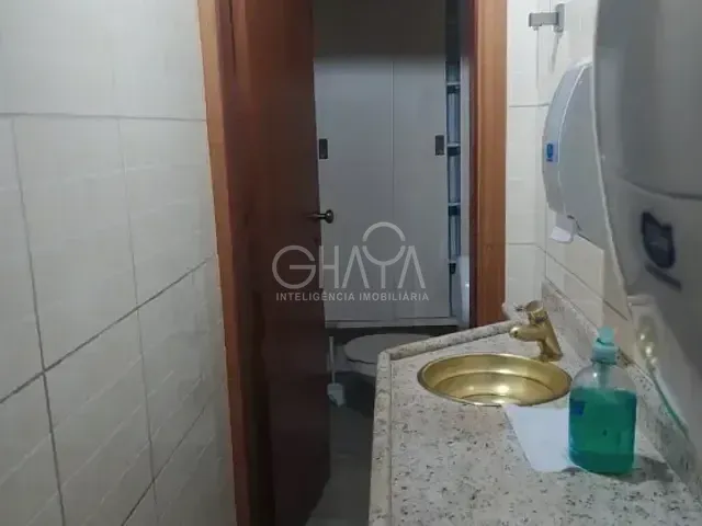 Sala à venda ou para alugar, no bairro República em São Paulo