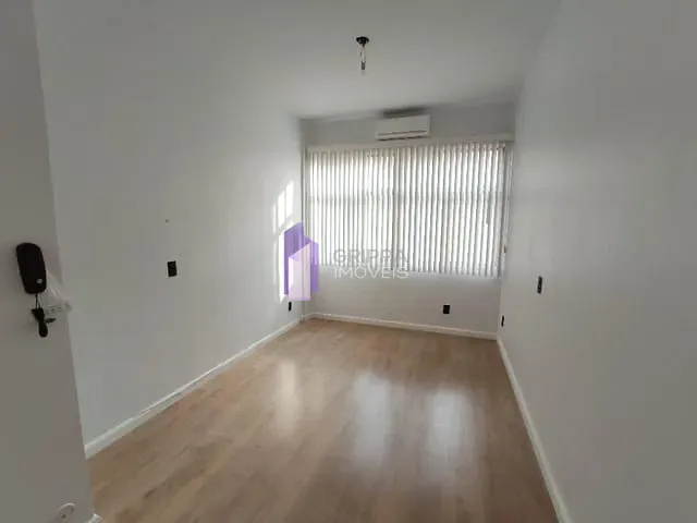 Sala à venda, no bairro Tijuca em Rio de Janeiro