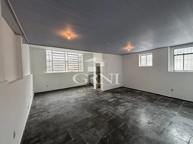 Sala para alugar, no bairro Penha em Rio de Janeiro