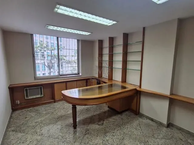 Sala com 132m², à venda, no bairro Centro em Rio de Janeiro