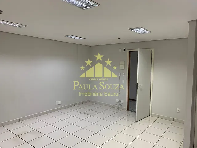 Sala à venda, no bairro Centro em Bauru