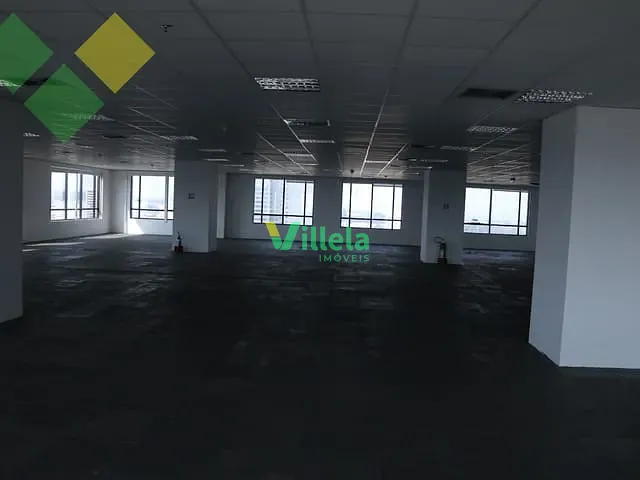 Sala com 621m², para alugar, no bairro Alphaville Centro Industrial e Empresarial/Alphaville. em Barueri