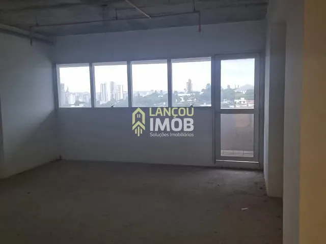 Sala com 46m², à venda, no bairro Jardim Flórida em Jundiaí