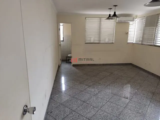 Sala à venda, no bairro Centro em Londrina