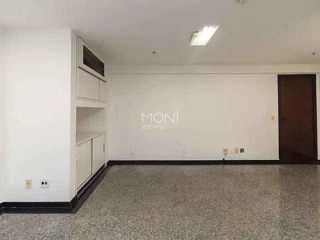 Sala à venda, no bairro Asa Norte em Brasília