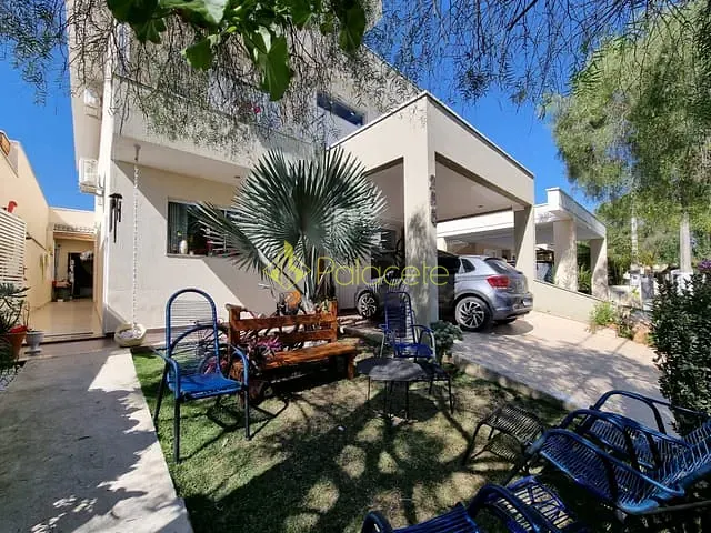 Casa com 255m² 4 quartos e 4 banheiros, à venda, no bairro Caminho Novo em Tremembé