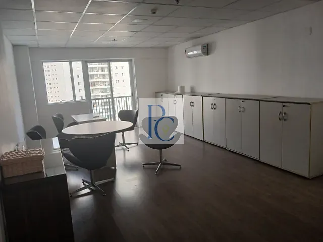 Sala para alugar, no bairro Santo Amaro em São Paulo
