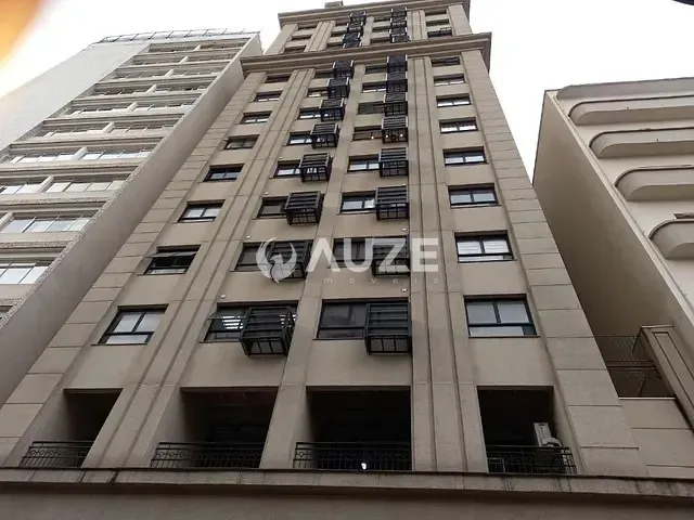 Sala com 32m², à venda, no bairro Centro em Curitiba