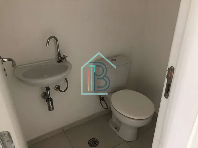 Sala com 41m², à venda ou para alugar, no bairro Granja Viana em Cotia