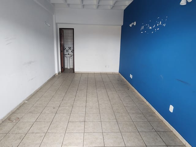 Sala com 50m², para alugar, no bairro Centro em Cabo Frio