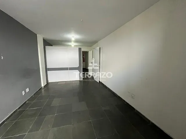 Sala com 32m², à venda, no bairro Centro/São João em Volta Redonda