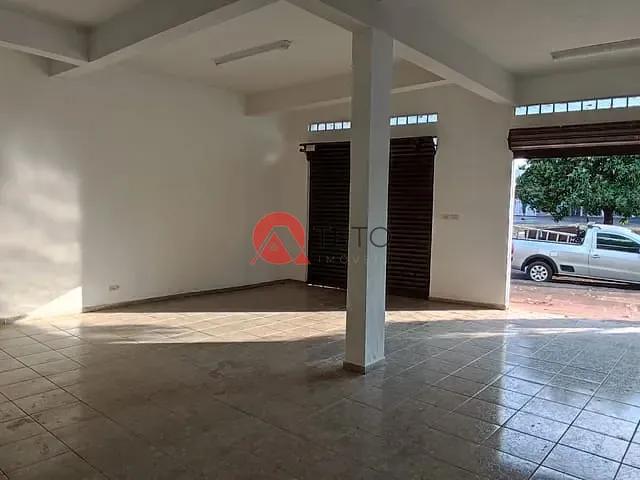 Sala para alugar, no bairro Portal das Torres em Maringá
