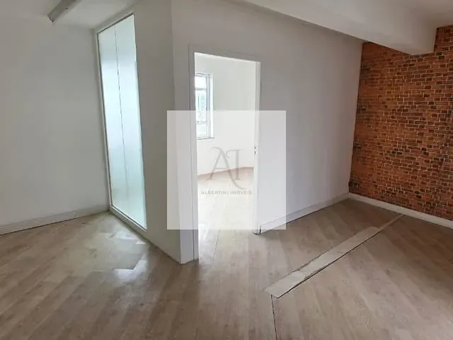 Sala com 50m², para alugar, no bairro Lapa em São Paulo