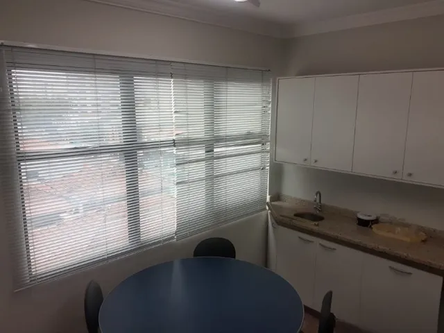 Sala à venda ou para alugar, no bairro Jardim Bela Vista em Santo André