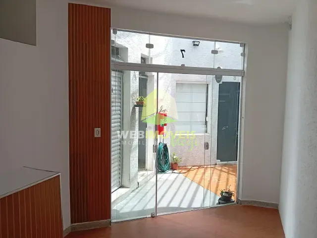 Sala com 15m², para alugar, no bairro Cézar de Souza em Mogi das Cruzes