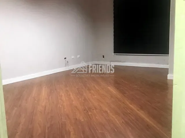 Sala com 34m², para alugar, no bairro Vila Norma em São Paulo