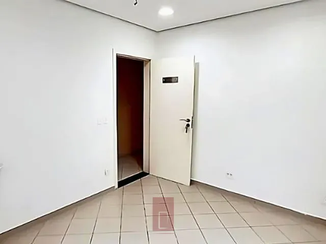 Sala com 17m², para alugar, no bairro Casa Verde em São Paulo