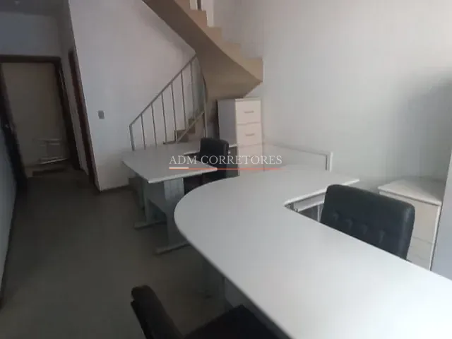 Sala com 135m², à venda, no bairro Passo da Areia em Porto Alegre