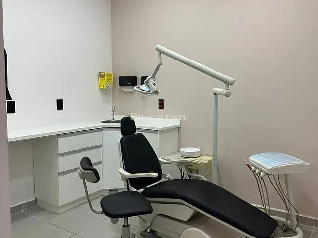 Sala com 200m², para alugar, no bairro Vila Embaré em Valinhos