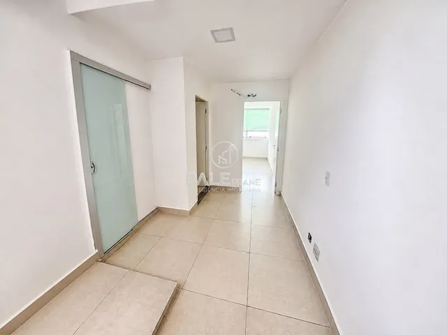 Sala à venda, no bairro Asa Sul em Brasília