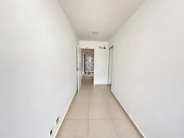 Sala à venda, no bairro Asa Sul em Brasília