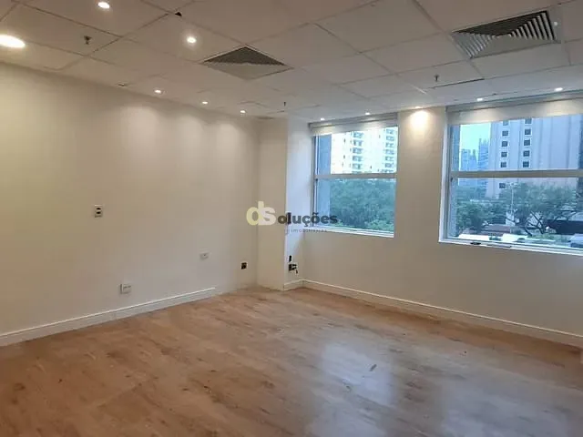 Sala com 33m², à venda, no bairro Bela Vista em São Paulo