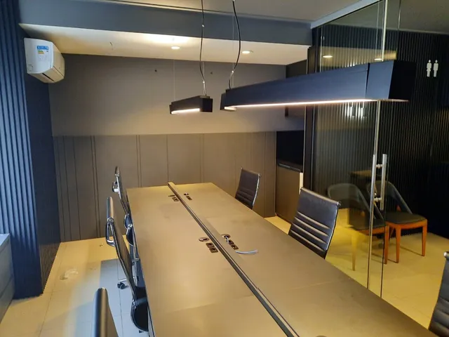Sala para alugar, no bairro Centro em Florianópolis