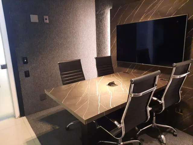 Sala para alugar, no bairro Centro em Florianópolis