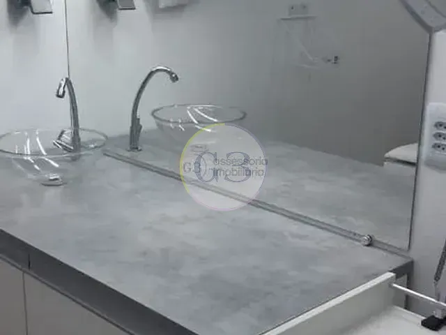 Sala à venda, no bairro Laranjal em Pelotas