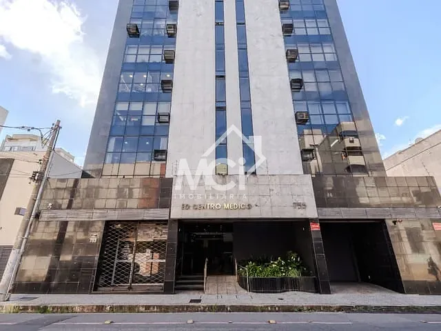 Sala com 107m², à venda, no bairro Centro em Pelotas
