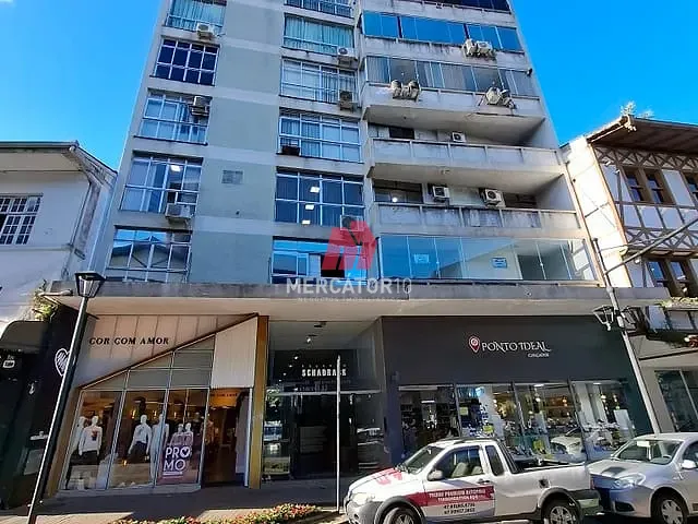 Sala para alugar, no bairro Centro em Blumenau