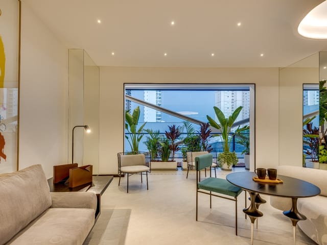 Sala com 43m², à venda, no bairro Setor Bueno em Goiânia