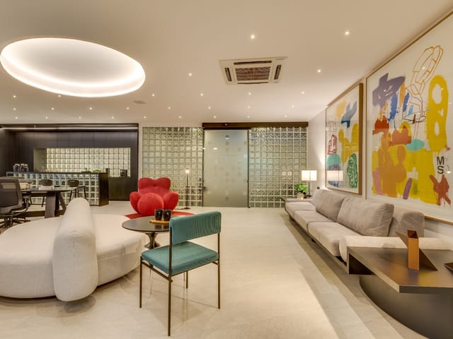 Sala com 43m², à venda, no bairro Setor Bueno em Goiânia