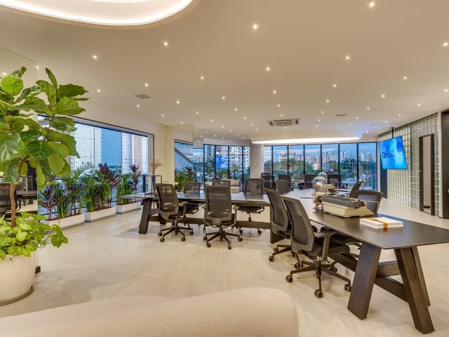 Sala com 43m², à venda, no bairro Setor Bueno em Goiânia