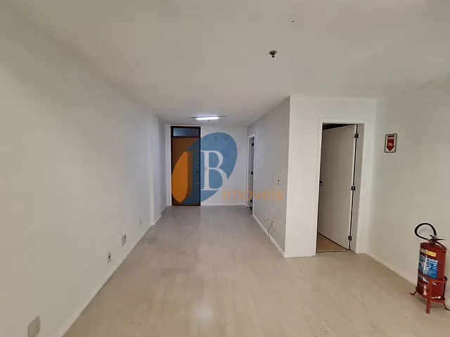 Sala com 44m², para alugar, no bairro Centro em Niterói