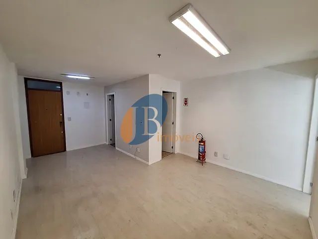 Sala com 44m², para alugar, no bairro Centro em Niterói