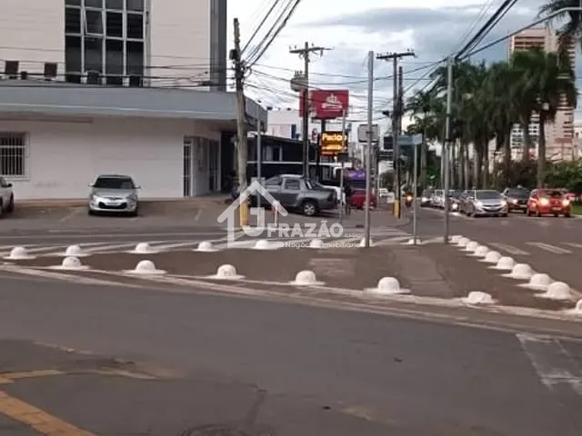 Sala com 360m², à venda ou para alugar, no bairro Setor Bueno em Goiânia