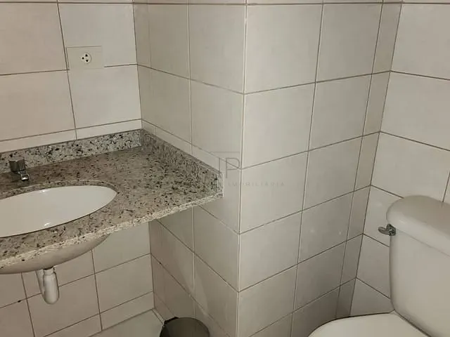 Sala à venda, no bairro Batel em Curitiba