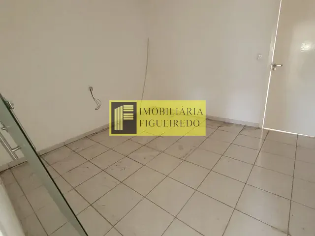 Sala com 70m², para alugar, no bairro Centro em São José do Rio Preto