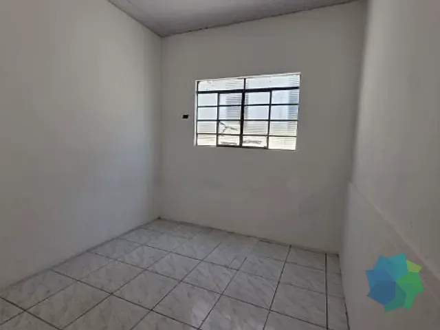 Sala com 180m², para alugar, no bairro Centro em Salto