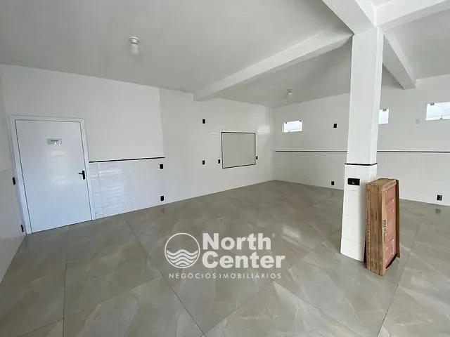 Sala para alugar, no bairro Centro em Balneário Barra do Sul