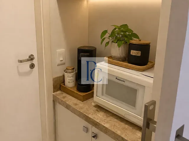 Sala à venda, no bairro Pinheiros em São Paulo