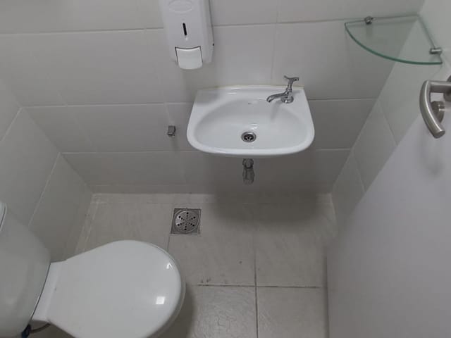 Sala com 25m², à venda ou para alugar, no bairro São Cristóvão em Rio de Janeiro